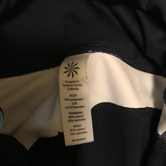 Athleta Tropical Precision Leggings Floral & Navy - Picture 4 of 5